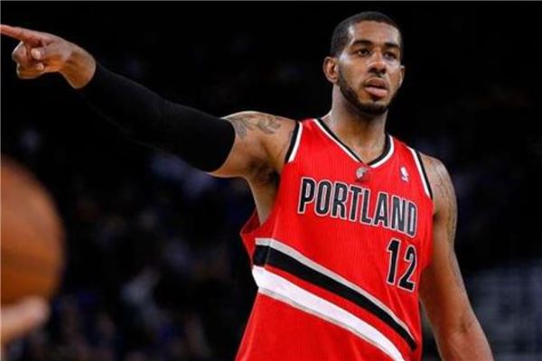 通过与其他 通过与其他