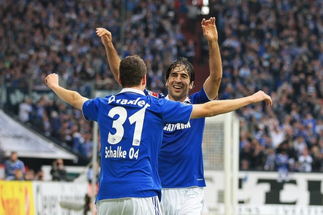 前锋线之间 前锋线之间