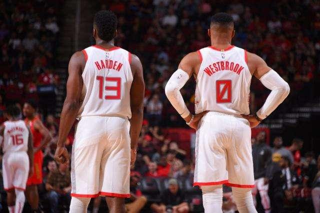 全队齐心协 全队齐心协