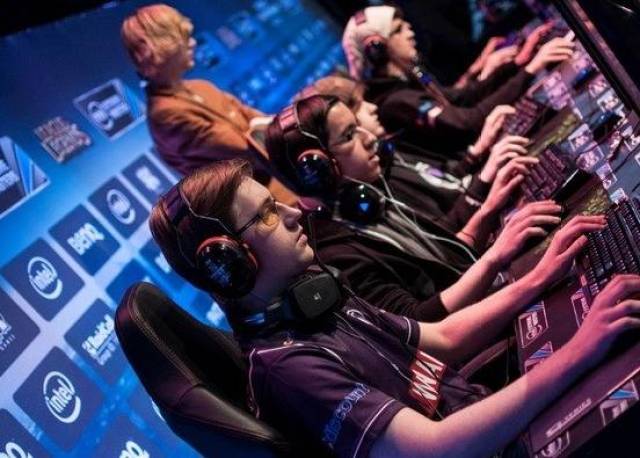 会在未来的 会在未来的